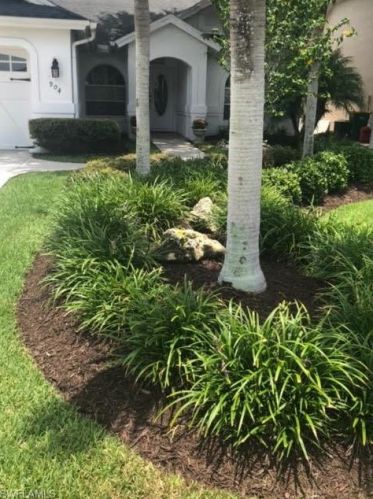 904 Belville Blvd, Naples FL  34104-6566 exterior