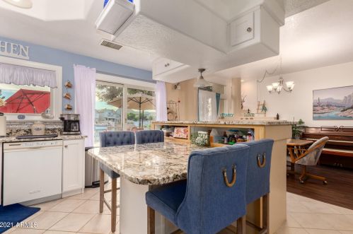 1325 Coral Reef Dr, Gilbert, AZ 85233-6103