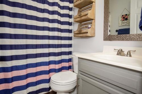 39 Amelia Park Dr, Amelia OH  45102-1898 exterior