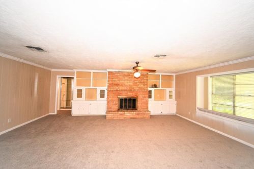 418 Brook Hollow Dr, Conroe TX  77385-9103 exterior