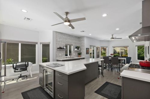 48221 Calle Florista, La Quinta CA  92253-2251 exterior