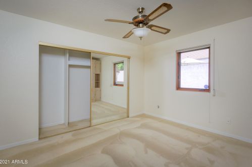 8750 7th Ave, Phoenix AZ 85007-1703 exterior