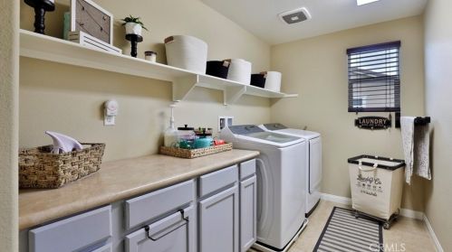 35595 Desert Rose Way, Lake Elsinore CA  92532-2905 exterior