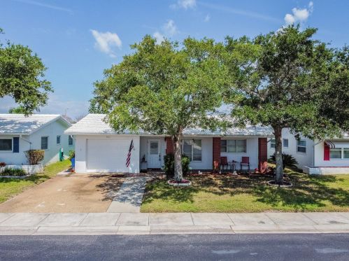 9743 36th Way, Pinellas Park, FL 33782-4142