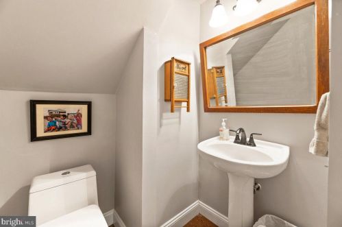 10719 Kettle Run Rd, Nokesville VA  20181-1715 exterior