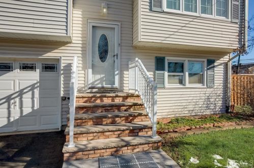 1897 Bell Pl, South Plainfield NJ  07080-1921 exterior