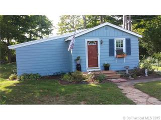 495 Shore Dr, Branford, CT 06405-6230