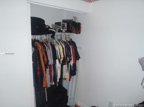 2124 171st Ter, Hollywood FL  33028-2054 exterior