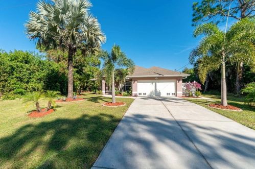 388 Albatross Rd, Placida, FL 33947-2843