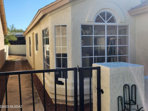 8182 Wheatfield Dr, Tucson, AZ 85741-1257