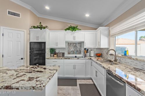 5717 Soft Wind Dr, Glendale AZ  85310-3643 exterior