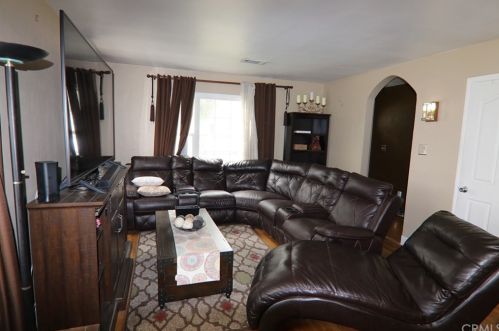 4808 Brayton Ave, Long Beach, CA 90807-1245
