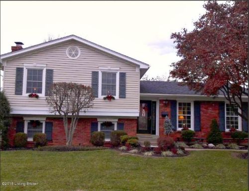 4025 Landside Dr, Louisville, KY 40220-3080