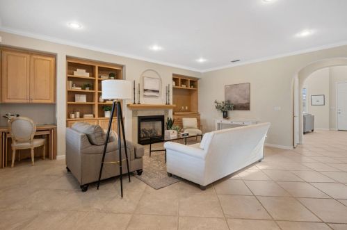 3909 Edgeview Ct, Modesto CA  95355-7318 exterior