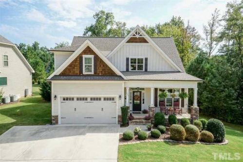 225 Plantation Dr, Youngsville, NC 27596-2005