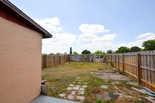 1244 Rich Moor Cir, Orlando FL  32807-6262 exterior