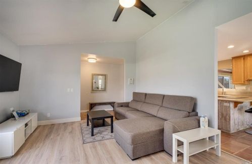 144 Fulton Pl, Windsor CA  95492-9474 exterior