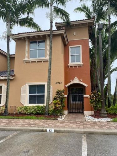 12124 28th St, Hollywood, FL 33025-0758