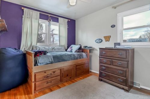 42 Miriam Dr, Warwick NY  10990-3516 exterior