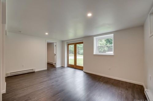 80 Circle Dr, Litchfield CT  06750-1710 exterior