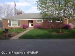 25 James St, Dallas, PA 18612-9709