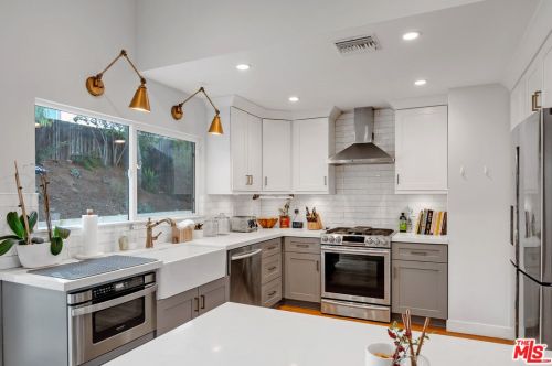 29390 Quail Run Dr, Calabasas CA  91301-1565 exterior