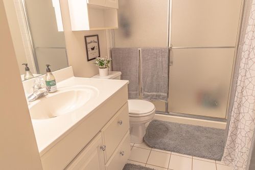 10641 Manor Dr, Dyer IN  46373-9119 exterior