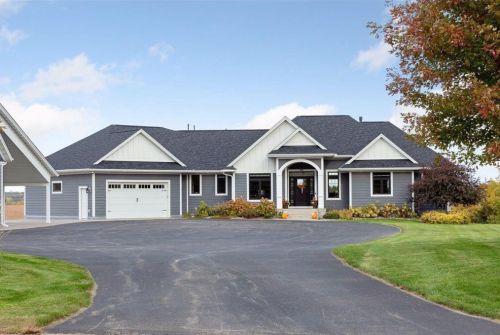 596 Grange Rd, Hudson WI  54016-7079 exterior