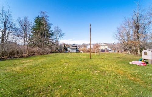 107 Birdsey Ave, Middletown CT  06457-4302 exterior