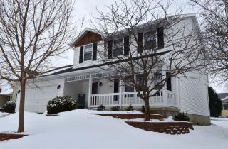 7818 Oakbrook Cir, Madison, WI 53717-1607