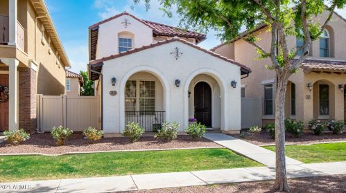 3878 Gideon Way, Gilbert, AZ 85296-2874