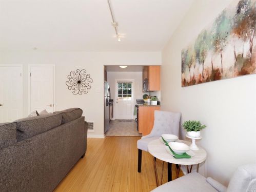 1638 Yardley St, Santa Rosa CA 95403-2397 exterior