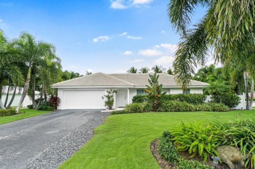 1 25th St, Delray Beach FL  33444-4319 exterior