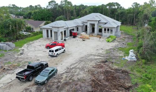 5750 Spanish Oaks Ln, Naples, FL 34119-1156