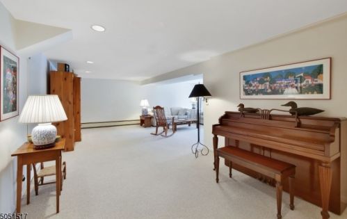 350 Lafayette Ave, Chatham Township NJ  07928-1652 exterior