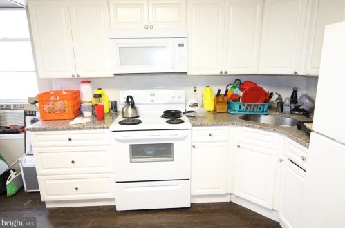 720 Marshall St, Norristown PA 19401-4114 exterior