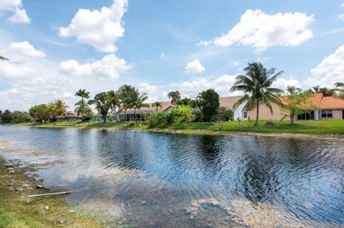 415 165th Ave, Hollywood, FL 33028-1430