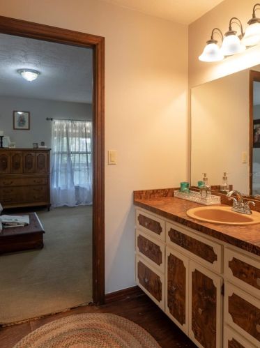 6737 180th Avenue Rd, Ocklawaha FL  32179-7002 exterior