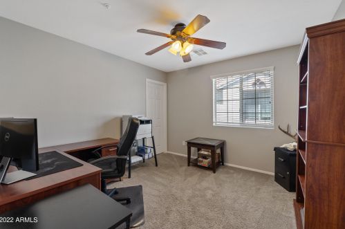 3272 Meadowview Dr, Gilbert AZ 85298-4001 exterior