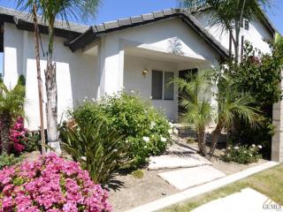 4202 Pacific Grove Ct, Bakersfield, CA 93312-6616