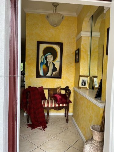 1421 159th Ave, Hollywood, FL 33027-2358