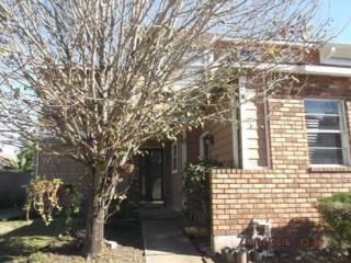 701 Fairfax Dr, Gretna, LA 70056-4690