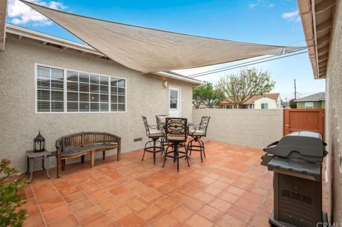 6003 Eckleson St, Lakewood CA  90713-1910 exterior