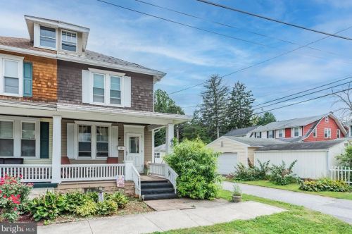 526 Linwood St, Rudytown, PA 17070-1238