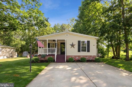 61 Shenandoah Dr, Erial, NJ 08081-5264