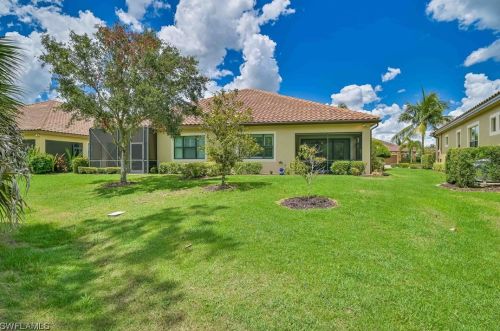 9137 Isla Bella Cir, Bonita Springs FL  34135-7198 exterior