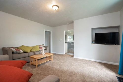 1350 Klobdenz Ave, Springfield OH  45504-2045 exterior