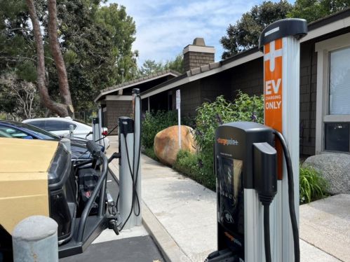 234 Springview, Irvine CA  92620-1970 exterior