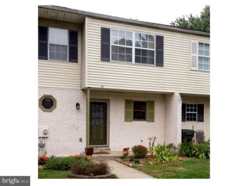 33 Brighton Ct, Downingtown, PA 19335-2267