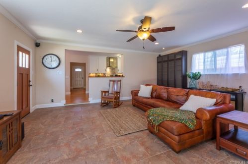 2850 Foreman Ave, Long Beach CA  90815-1112 exterior